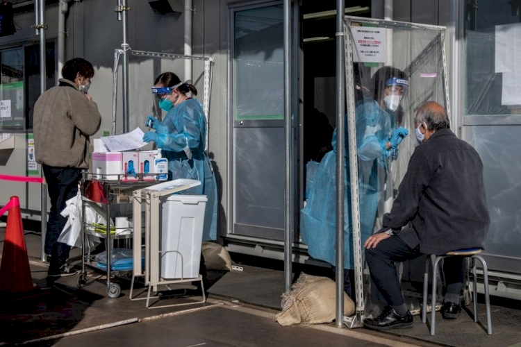 Japonya'da Kovid-19'un 'daha bulaşıcı' türlerine ait 234 vaka saptandı