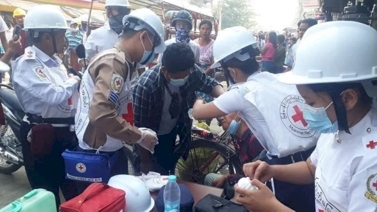 Myanmar'da 3 protestocu daha hayatını kaybetti