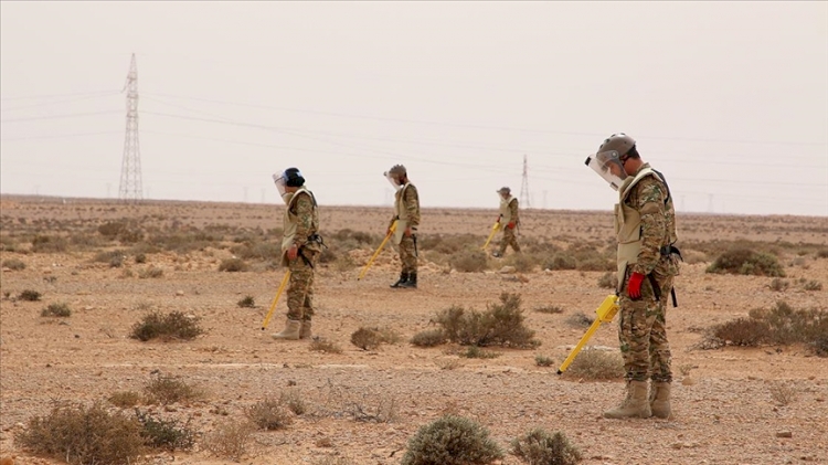 Libya'da Sirte-Misrata yolunun 2 hafta içinde açılacağı ve paralı askerlerin tahliyesine başlanacağı bildirildi