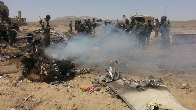 Afganistan'da askeri helikopter düştü: 9 ölü