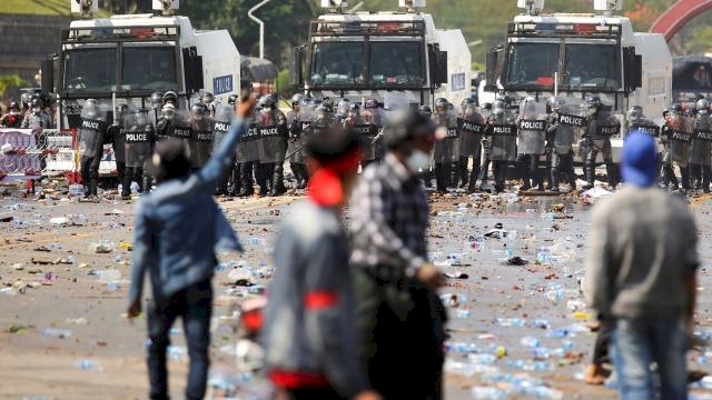 Myanmar'daki protestolarda ölenlerin sayısı 217'ye yükseldi