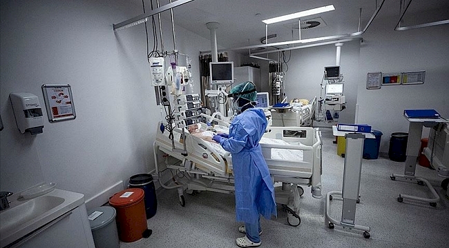 Avrupa'da yeniden yükselen Kovid-19 vakaları 'üçüncü dalga' endişesini artırıyor