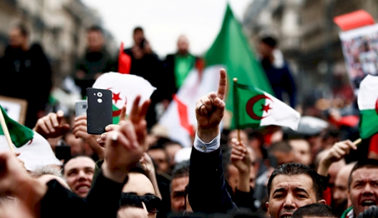 Cezayir, Fransa'nın sömürge dosyalarındaki gizlilik kararını kaldırmasını 'memnuniyet ve şüphe' ile karşıladı