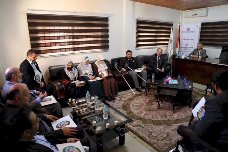 Aday listesini seçim merkezine ileten Hamas da seçim yarışına resmen katıldı