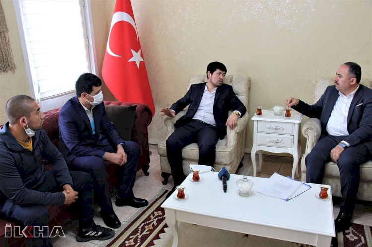 Doğu Türkistanlılardan HÜDA PAR İstanbul İl Başkanlığına ziyaret