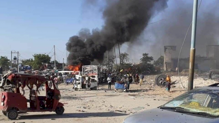 Somali'de iki ayrı noktada patlama meydana geldi