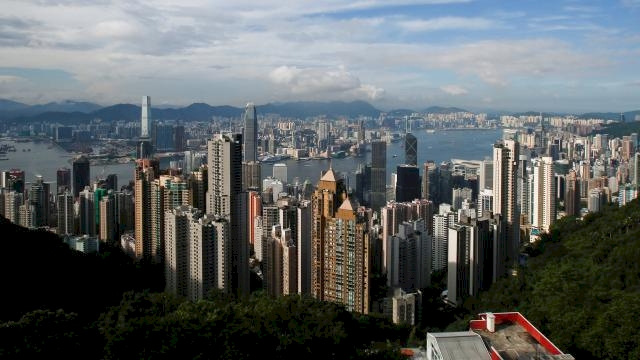 Hong Kong'da yaşlı kadın, telefon dolandırıcılarına 32 milyon dolar kaptırdı