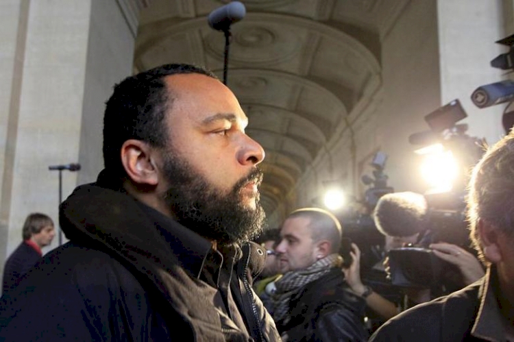Fransız komedyen M'Bala, Türkiye'den siyasi sığınma talep etmeye hazırlanıyor