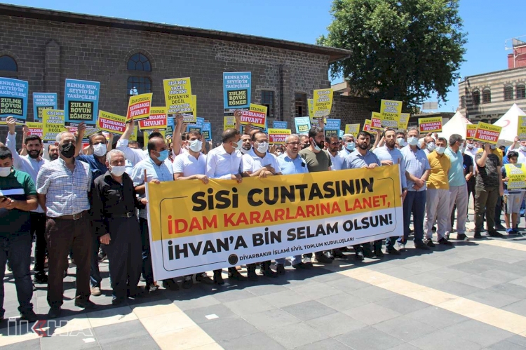 Mısır'da İhvan liderlerine yönelik idam kararları Diyarbakır ve Batman'da kınandı