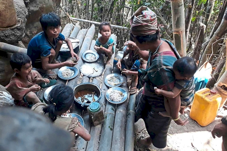 BM, Myanmar'dan yaklaşık 10 bin kişinin Hindistan ve Tayland sınırına sığındığını açıkladı