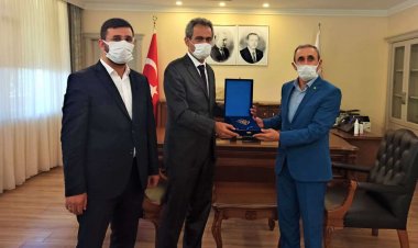 HÜDA PAR'dan Milli Eğitim Bakanı Özer’e ziyaret