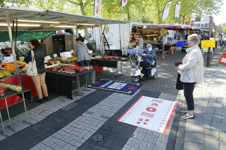 Hollanda Kovid-19 tedbirlerini tamamen kaldırmaya hazırlanıyor