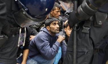 Hırvatistan Afgan mültecileri şiddet uygulayarak geri itiyor