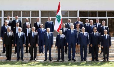 Lübnan'da yeni hükümet güvenoyu aldı