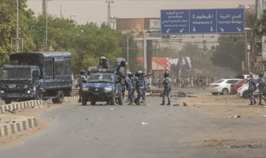 Sudan'da hükümet karşıtları Port Sudan’ın ardından Kesele havaalanını da kapattı