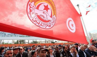 Tunus'un en büyük sendikası 'Cumhurbaşkanı'nın Anayasa'yı değiştirmesini' reddetti