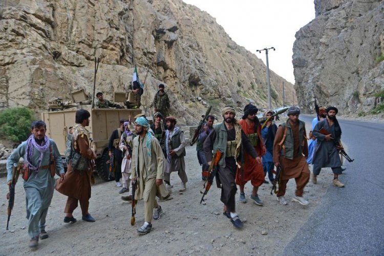 Afganistan'da Pencşir'de Taliban ile yerel Tacik güçler arasında çatışmalar sürüyor