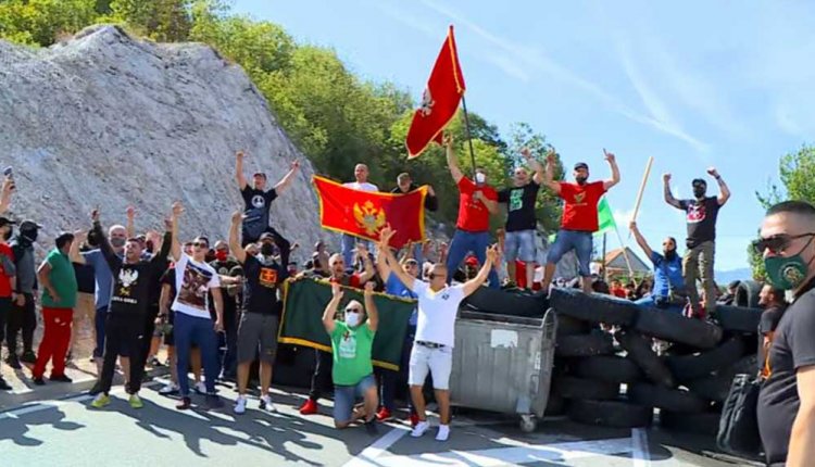 Sırp Ortodoks Kilisesi'nin tören için Cetinje'yi seçmesi tepki çekti