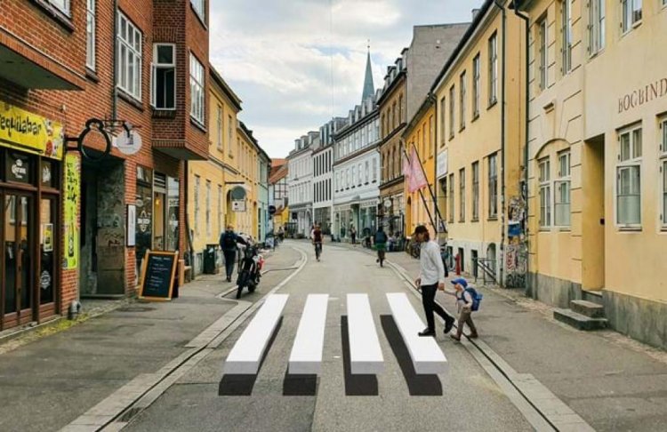 Danimarka'da motorlu araçları durdurmak için 3 boyutlu yaya geçidi