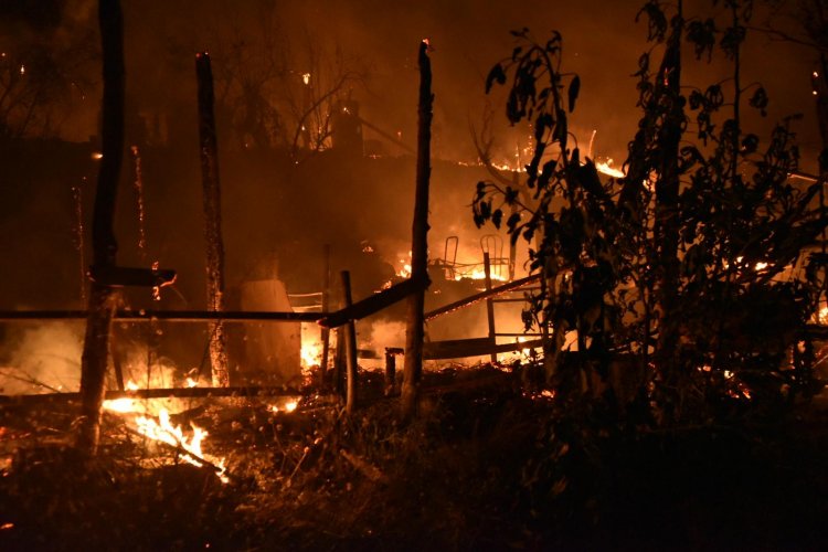 Yunanistan'daki sığınmacı kampında yangın