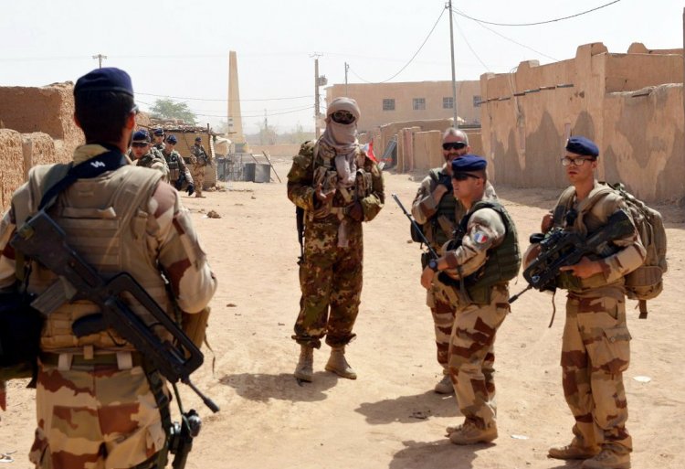 Fransa ve Mali arasındaki 'Rus paralı askerleri' krizi derinleşiyor