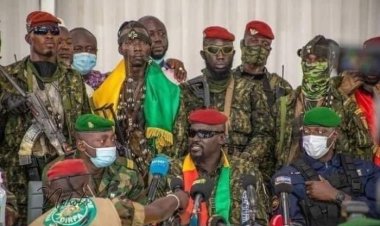 Gine'de askeri cuntanın lideri Doumbouya Cumhurbaşkanı olarak yemin edecek