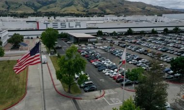 Tesla ırkçılığa uğrayan çalışanına 137 milyon dolar tazminat ödeyecek