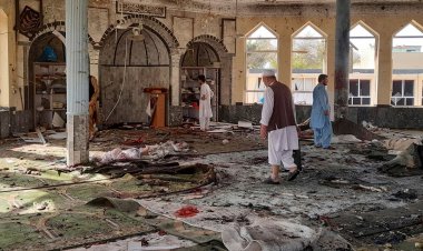 Afganistan'da cuma namazı kana bulandı: 100'den fazla ölü ve yaralı