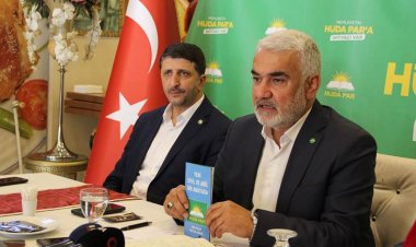 'Acilen Türkiye'nin sivil bir anayasaya ihtiyaca vardır'