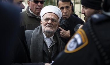 İşgalci İsrail polisinden Mescid-i Aksa Hatibi Şeyh İkrime Sabri’nin evine baskın