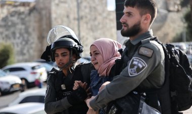 İşgalci İsrail polisinden Kudüs'te Mevlid-i Nebi kutlamalarına saldırı: 17 yaralı