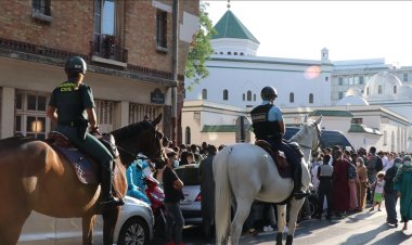 Fransa'da yıl sonuna kadar 7 cami ve dernek daha kapatılacak
