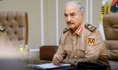 Savaş suçu işlemekle itham edilen Hafter, Libya başkanlık seçimlerinde aday olduğunu duyurdu