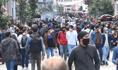 Kovid-19 vakaları son bir ayda dünya genelinde 244 milyondan 258 milyona çıktı