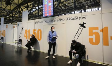 Almanya'da aşı zorunluluğu getirilmesi tartışılıyor