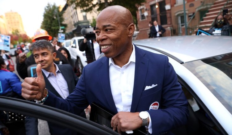 New York Belediye Başkanlığına siyahi Eric Adams seçildi