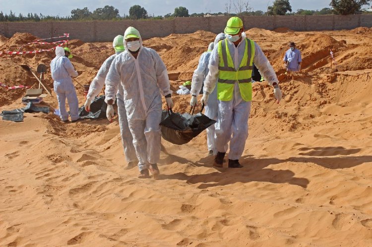 Libya'nın Sirte kentinde bulunan toplu mezardan 42 ceset çıkarıldı