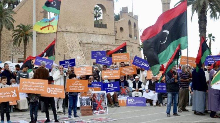 Libya'da Kaddafi ve Hafter'in adaylığı protesto edildi
