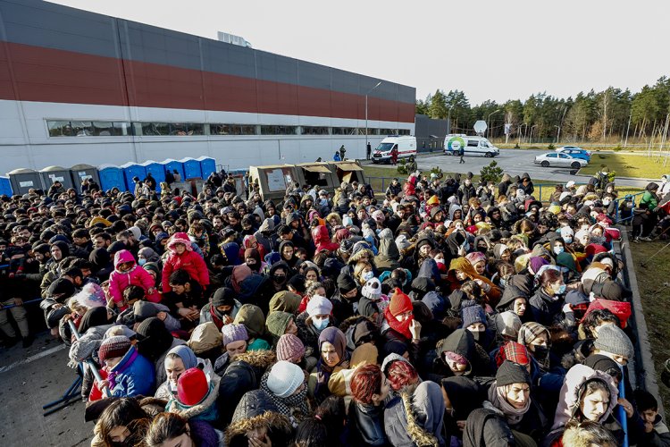Belarus'tan AB topraklarına göçmen akışı devam ediyor