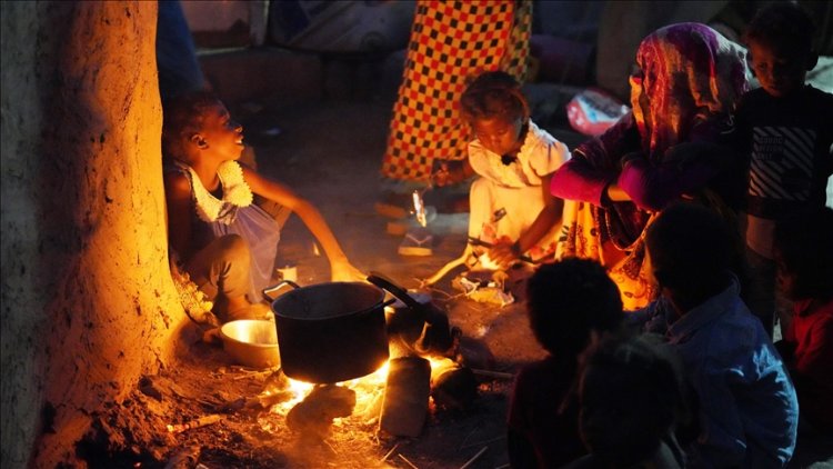 Yemenli beş yetim annesi Atiyye: Ben de yetim bir çocuktum, ailemizde yetimlik babadan oğula miras kalır gibi devam ediyor