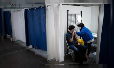 Norveç'te toplu Noel yemeğine katılan 120 kişide Omicron varyantına rastlandı