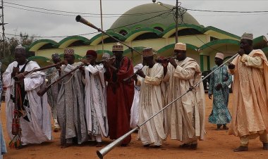 Kamerun'da sadece krallar ve sultanlar için çalınan geleneksel enstrüman: Kakaki