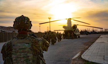 Irak: ABD öncülüğündeki muharip güçleri ülkeden çekildi