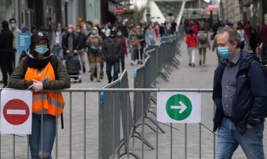 Omicron'un 2022'nin ilk iki ayında Avrupa'da baskın varyant olması bekleniyor