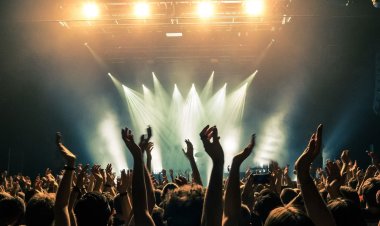 Irak'ta 'dine ve ahlaka aykırı' konserler yasaklandı