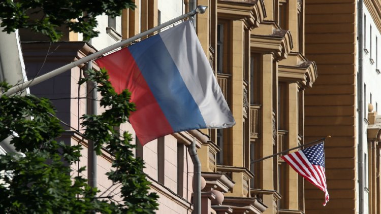 Rusya, istenmeyen kişi ilan edilen Amerikalı diplomatların listesini ABD elçiliğine verdi