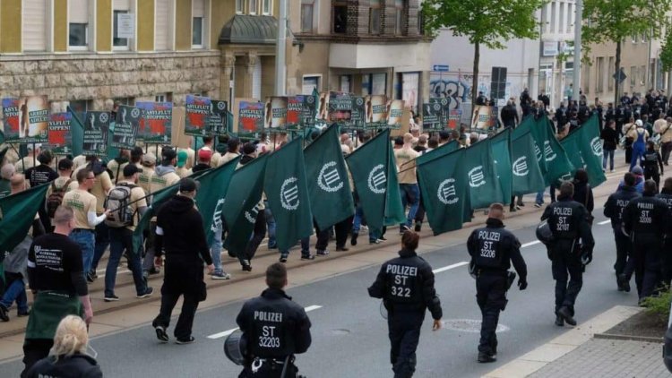 Almanya'da yaklaşık 600 aşırı sağcı aranıyor: 140'ı siyasi güdümlü eylem yapabilir