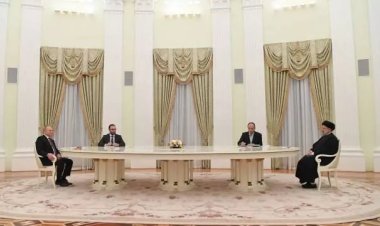 Reisi ve Putin Moskova'da bir araya geldi