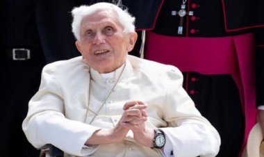 Papa 16. Benedikt kilisedeki istismar olaylarını bildiği halde sessiz kaldı
