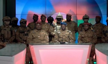 Fransa'nın aylardır Burkina Faso'da darbe senaryoları üzerinde çalıştığı iddia edildi